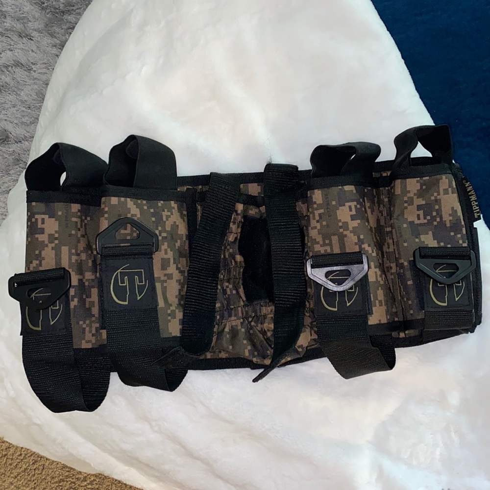 Camo utility belt